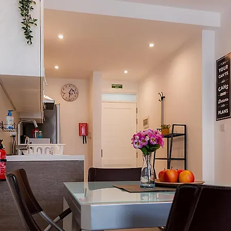 Modern Comfort - 2br Center Of St Julians & Paceville Apartment